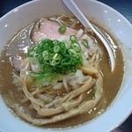 浜田山 - 魚介豚骨ラーメン７５０円