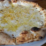 ピッツェリア トレパッソ - クアトロフォルマッジ