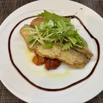 タベルナ・ソリッゾ - パリパリうろこの甘鯛ソテー