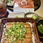 うなぎ 目白ぞろ芽 - ねぎ白焼き重