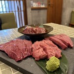 但馬牛とぼく 焼肉処 坐 - 