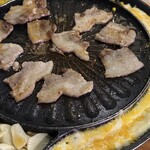 韓国石焼サムギョプサル専門 コッテジ - 