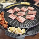 韓国石焼サムギョプサル専門 コッテジ - 