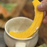 上野の森スモークダイニングGAGA - ポリっといい音と素材の味引き立つ。