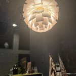 上野の森スモークダイニングGAGA - レジ上のライトも可愛かったです。