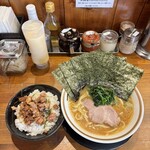 横浜家系ラーメン 三郷家 - 