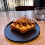 eigyokudo Cafe - 訪問日 2025.8.3(日)
      生キャラメルクロワッサン　
      単品価格　380円（税込）