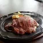 黒毛和牛と旬野菜 Ogawatei - 赤身ステーキ