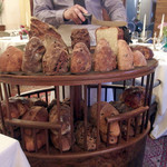 Bouley - どれも美味しい！ガーリックパンは予想外で美味しいです。