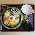 こまどりうどん - 料理写真: