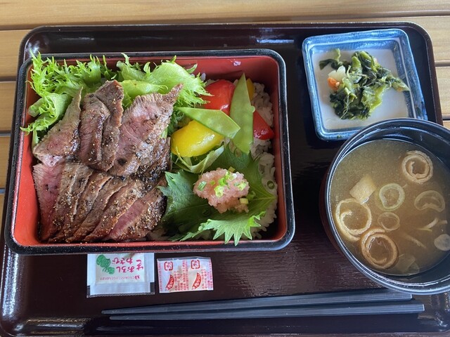 謙信亭 - 米沢（牛丼）の写真