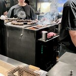 挽肉と米 渋谷 - ライブ感抜群