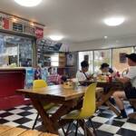 マイハウス - 店内