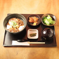 段戸牛とうふ丼セット