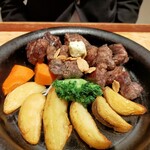 ピアサピド 筑紫野店 - 牛ヒレ肉のサイコロステーキ