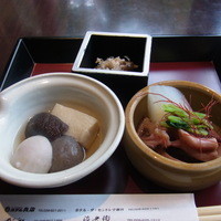 治兵衛 - 日替わり御膳（税込み１３５０円）の一の膳