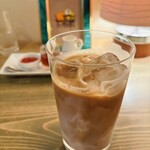 カフェ・ル・プティ・ニ・トロワ - 