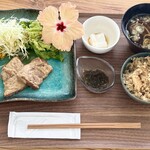 Palm Tree Lanai - 料理写真:八重山オールスターズ