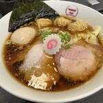 横浜中華そば 維新商店 - 