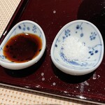 鮨よし - お醤油？と岩塩で