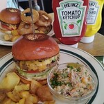 ザ・コーナー ハンバーガー＆サルーン - 