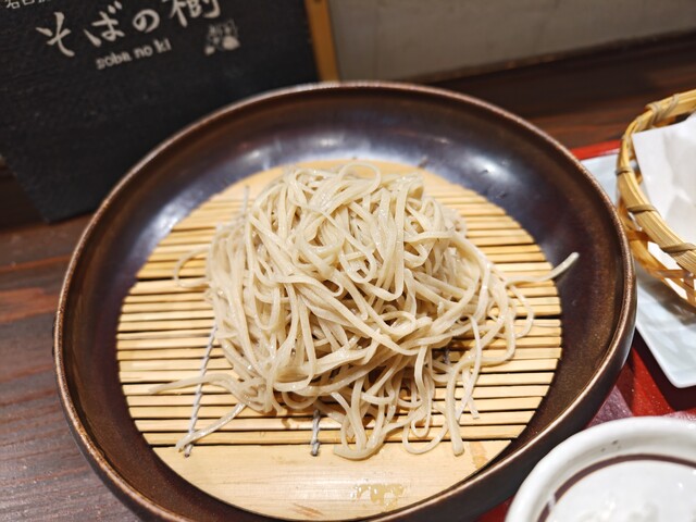 Ishiusuhiki Teuchi Soba no Ki