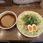 広島風冷しつけ麺・楽 - 麺1.5、キャベツW、半熟たまご