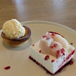 tsuki no mori - 猛暑日に訪れたました。キーンと冷たいソルベのプレート、下には木苺がたっぷり（2025.8）