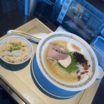 鯛白湯らーめん ○de▽ - 
