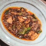 眞善美 - 麻婆豆腐：四川風のコクと美味しい辛味が嬉しい 花椒がよく効いた麻婆豆腐です。