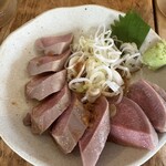 関内もつ肉店 - タン生