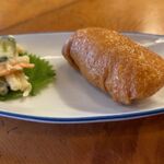 東寿司 - 稲荷寿司とサラダ