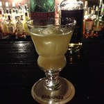 バー ジャダ - H26.10　アブサンアンティークグラスでぺルノオールドボトルを頂く