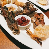 カントニーズ 燕 - 