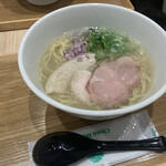 貝麺 あおみ - 『貝出汁中華そば 塩』950円