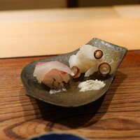 明寂 - タコとタイ鯛醤油、鯛の出汁と塩水、タコ塩