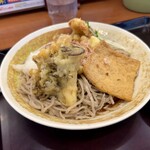 山田うどん食堂 - 料理写真:冷やし五目ぶっかけそば大盛 880円