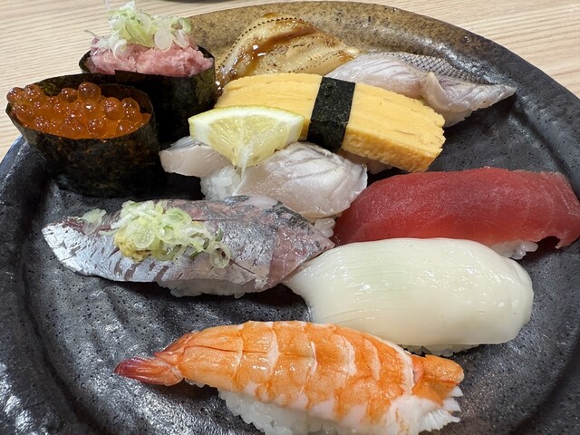 浜っ子 八日市場店 - 八日市場/回転寿司 | 食べログ