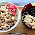 たつみ - 料理写真:牛丼セット冷そば800円です‼️