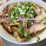 麺饗 松韻 - 【限定麺】冷たい肉そば(大)