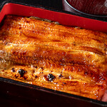 名取亭 - 料理写真:うな重（香の物、吸い物）