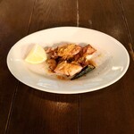 BACAR - 白イカの炭火焼き　ボッタルガがけ