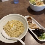 ヌードル ボイス - 