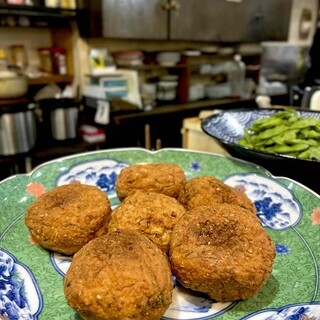 炭火焼との山_1