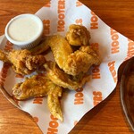 フーターズ 銀座店 - 