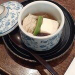 料理旅館 奥飛騨山草庵 饗家 - 蒸物：湯豆腐