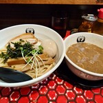 つるかめ - 魚介醤油つけ麺(並)、特製盛り