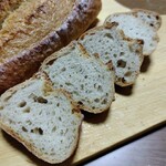 フランスベ－カリー - 超高額『バン・ド・カンパーニュ（ハーフサイズ）』４３２円