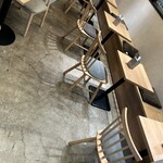 パン商店MAS - 店の奥にあるイートインスペース