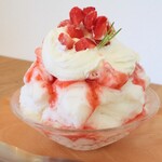 NOA COFFEE - 【2025.08】台湾かき氷・苺のショートケーキ(レギュラーサイズ・税込1,050円)